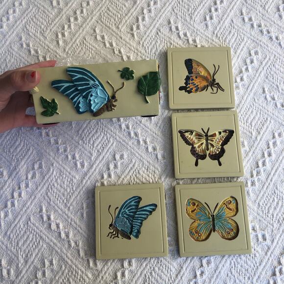 VTG 3D Butterfly Coaster Set w/ Holder 4‑Piece Resin Square New Open Box Cottage - Picture 4 of 16